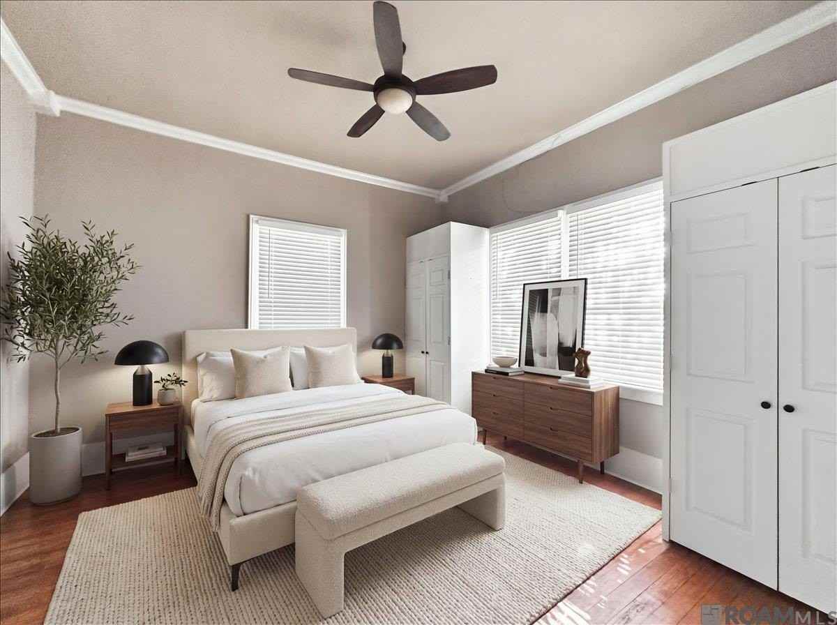729 Royal St - Photo 5 of 12