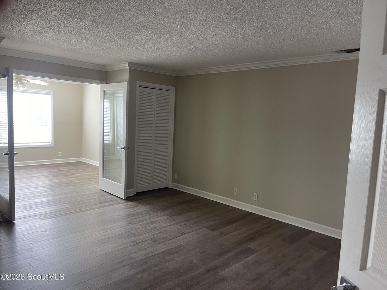 292 Moss Oak Cir - Photo 2 of 8