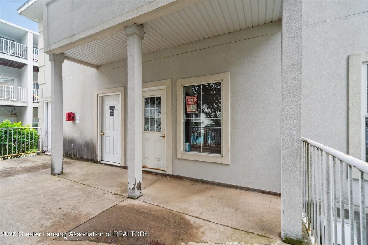 268 W Saginaw St #202 - Photo 5 of 26
