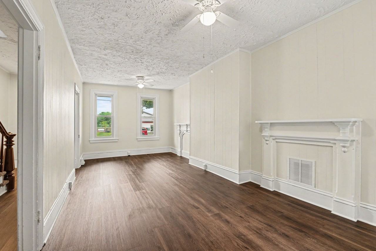 306 N College St - Photo 6 of 18