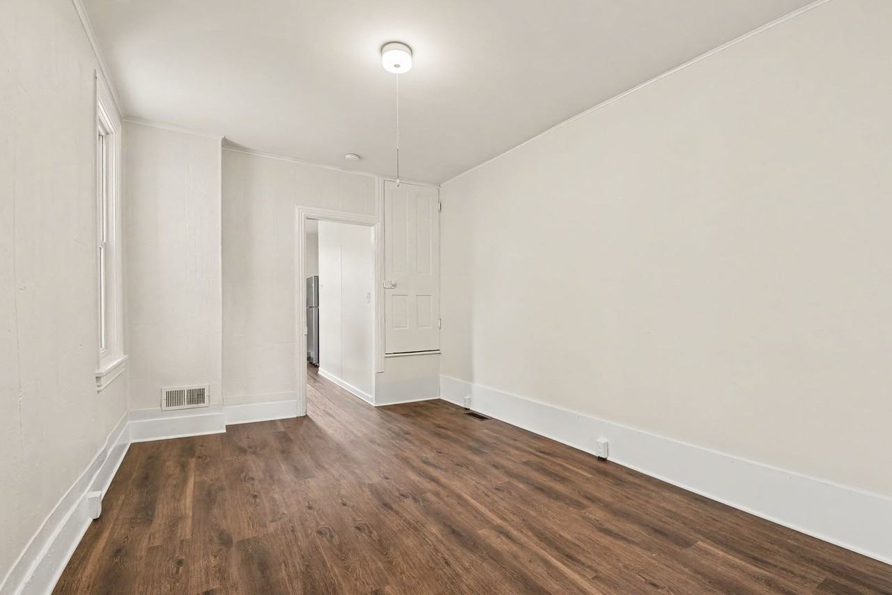 306 N College St - Photo 7 of 18