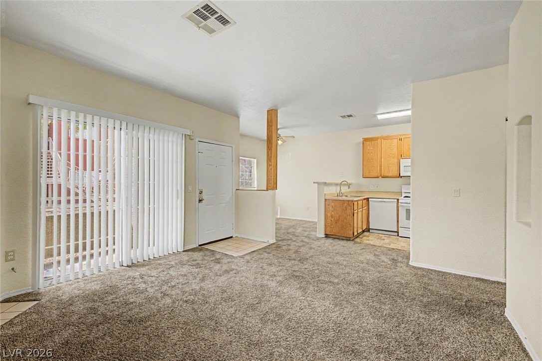 4730 E Craig Rd #1091 - Photo 6 of 23