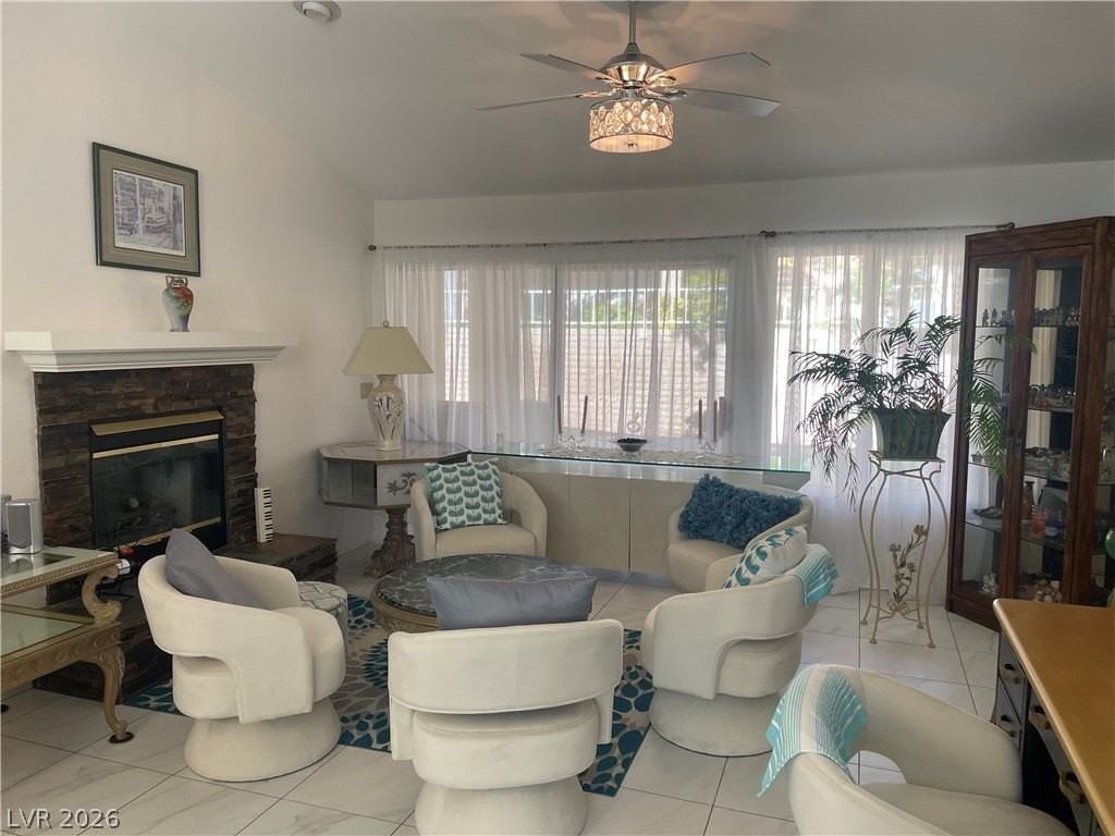 2833 Sungold Dr - Photo 6 of 29