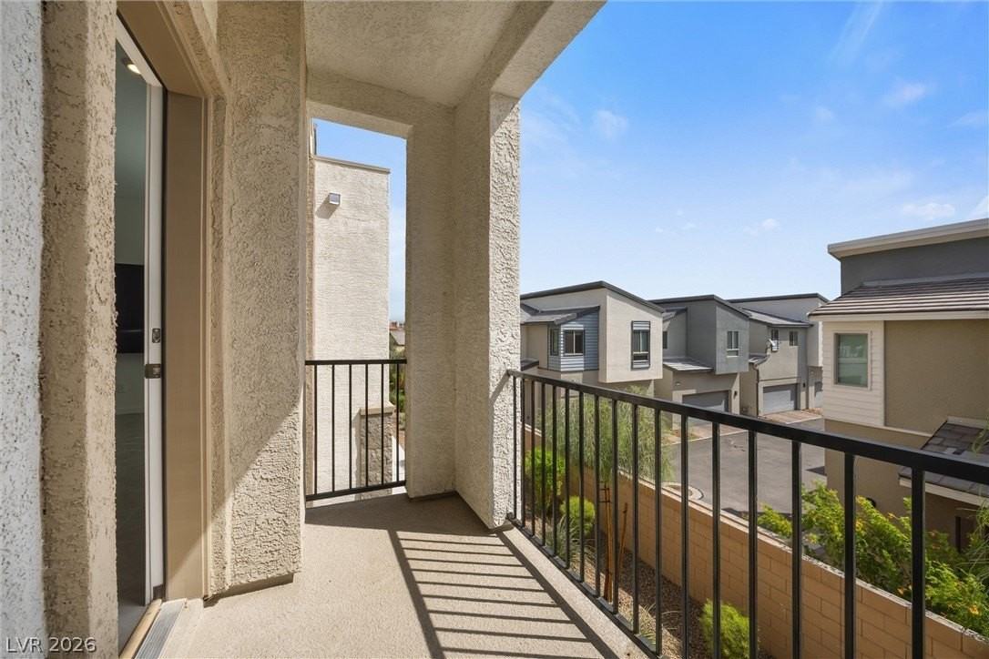 6118 Garden Oasis St - Photo 7 of 33