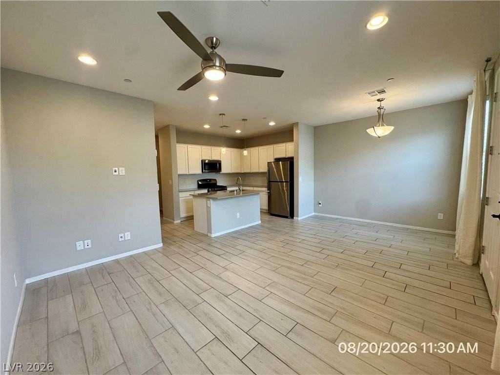 720 Sleeping City Ave - Photo 2 of 49