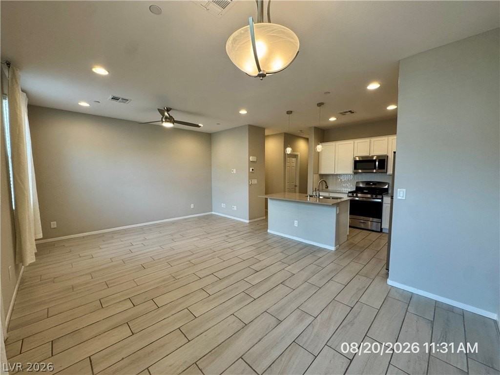 720 Sleeping City Ave - Photo 5 of 49