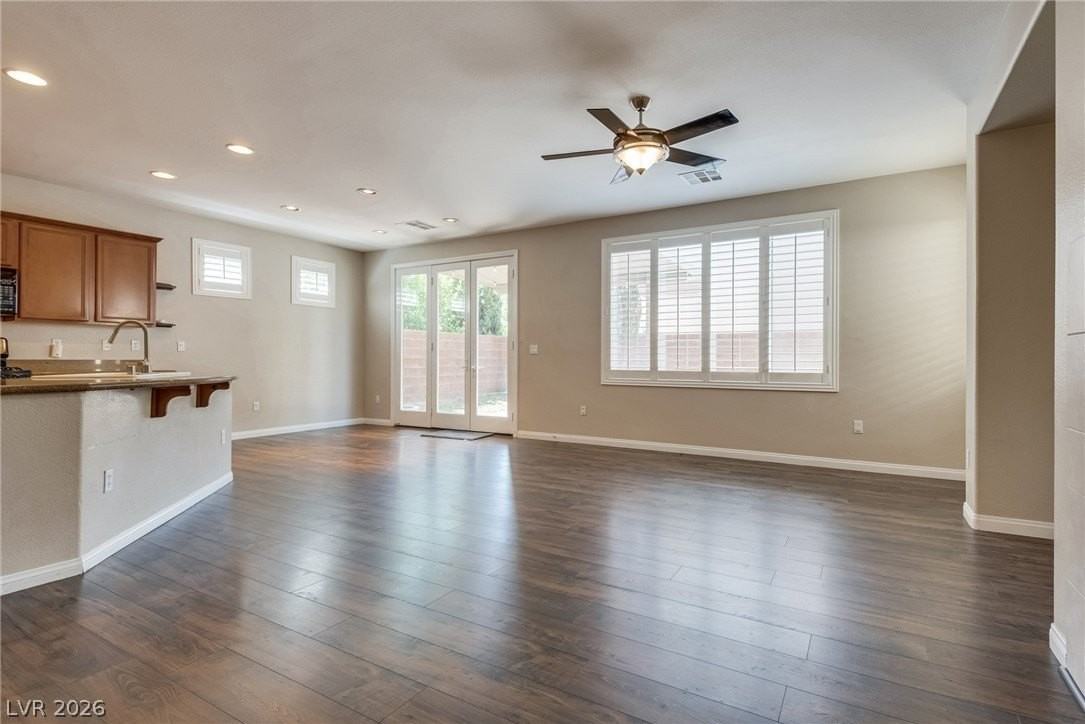 2305 Aragon Canyon St - Photo 6 of 33