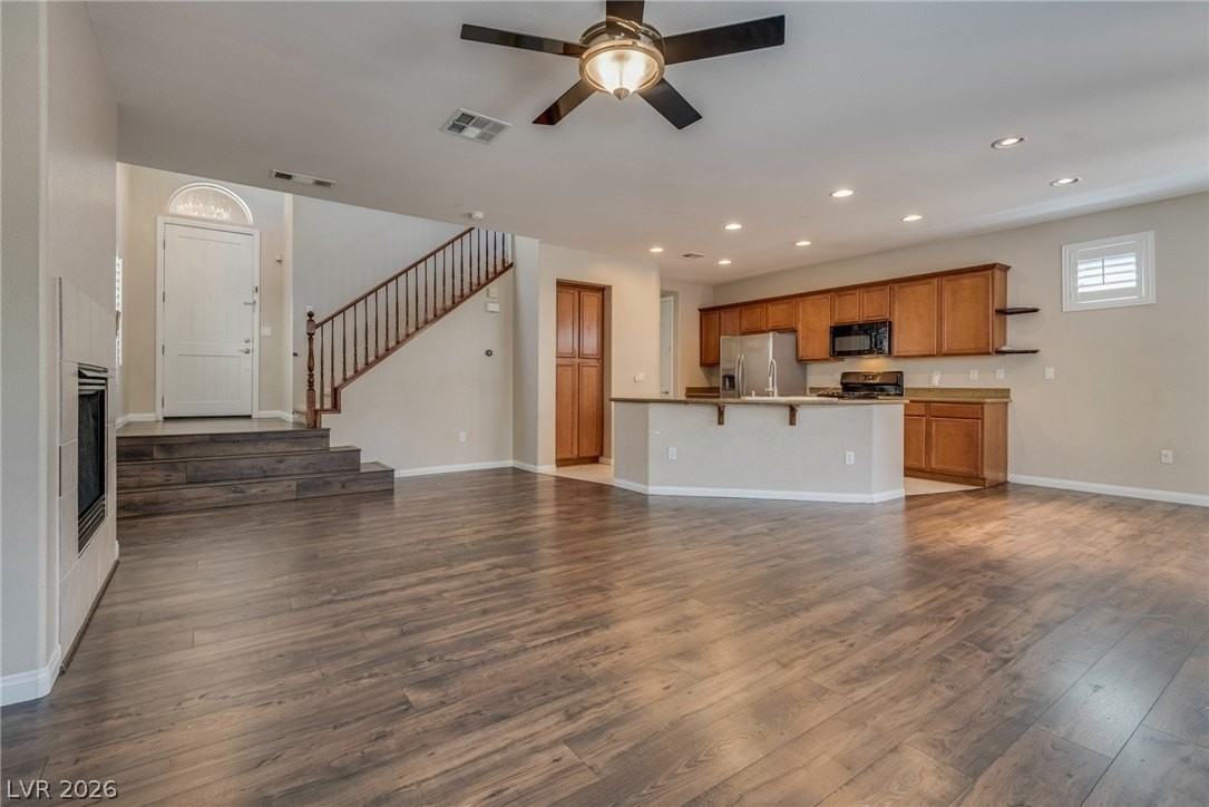 2305 Aragon Canyon St - Photo 7 of 33