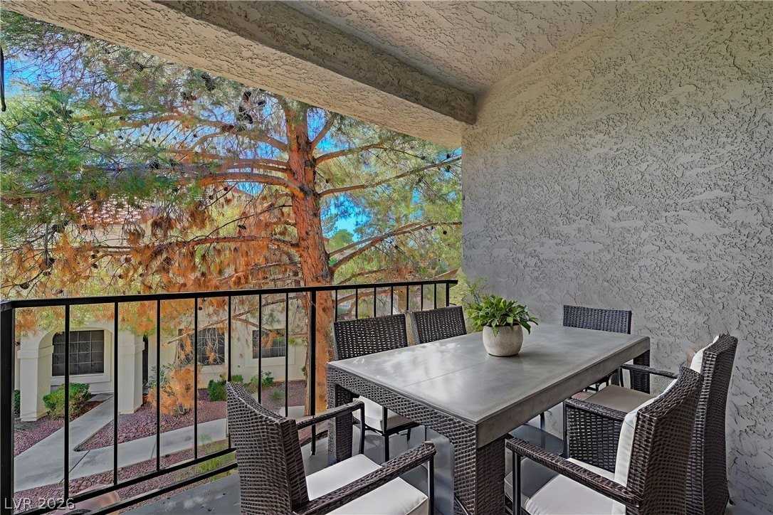 4730 Nara Vista Way #202 - Photo 5 of 32