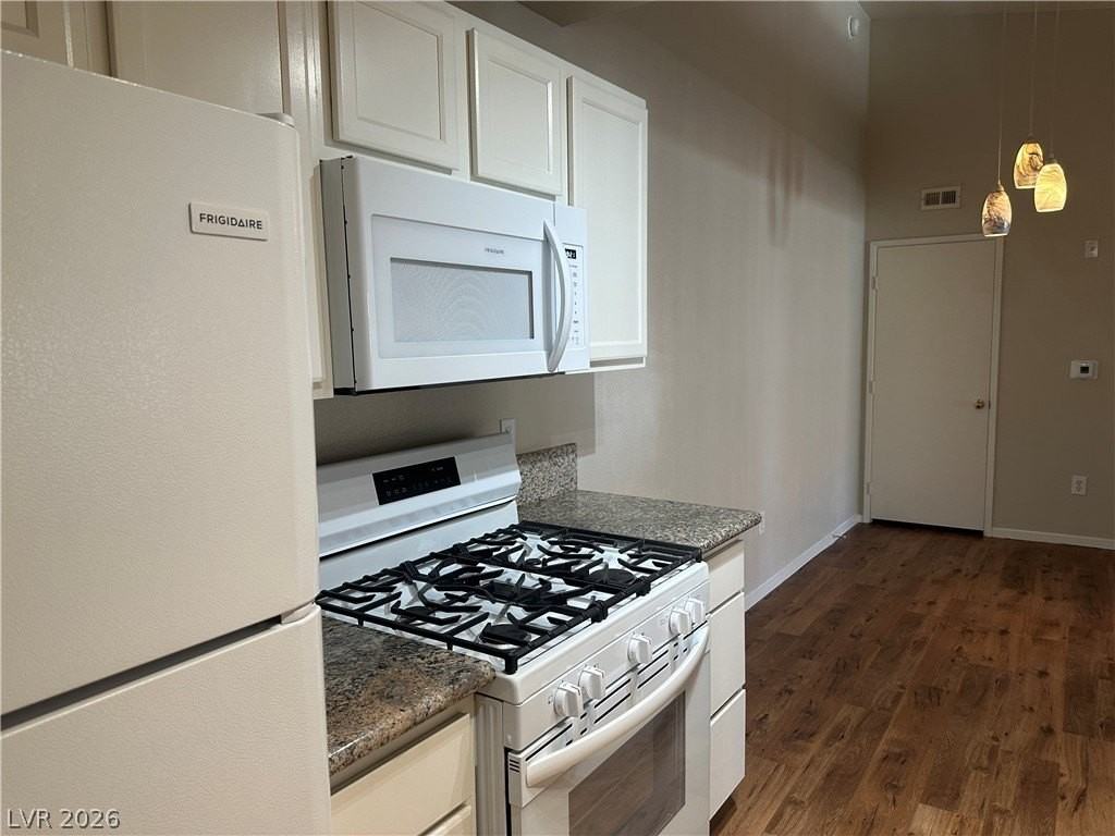 950 Seven Hills Dr #1321 - Photo 4 of 27