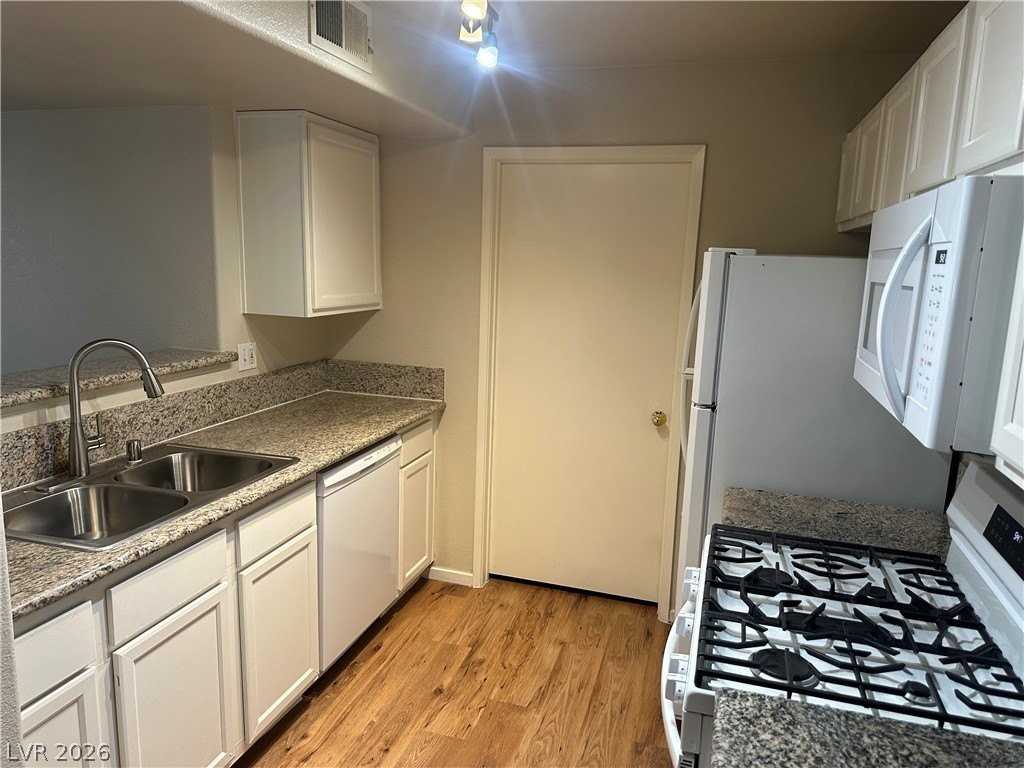 950 Seven Hills Dr #1321 - Photo 5 of 27