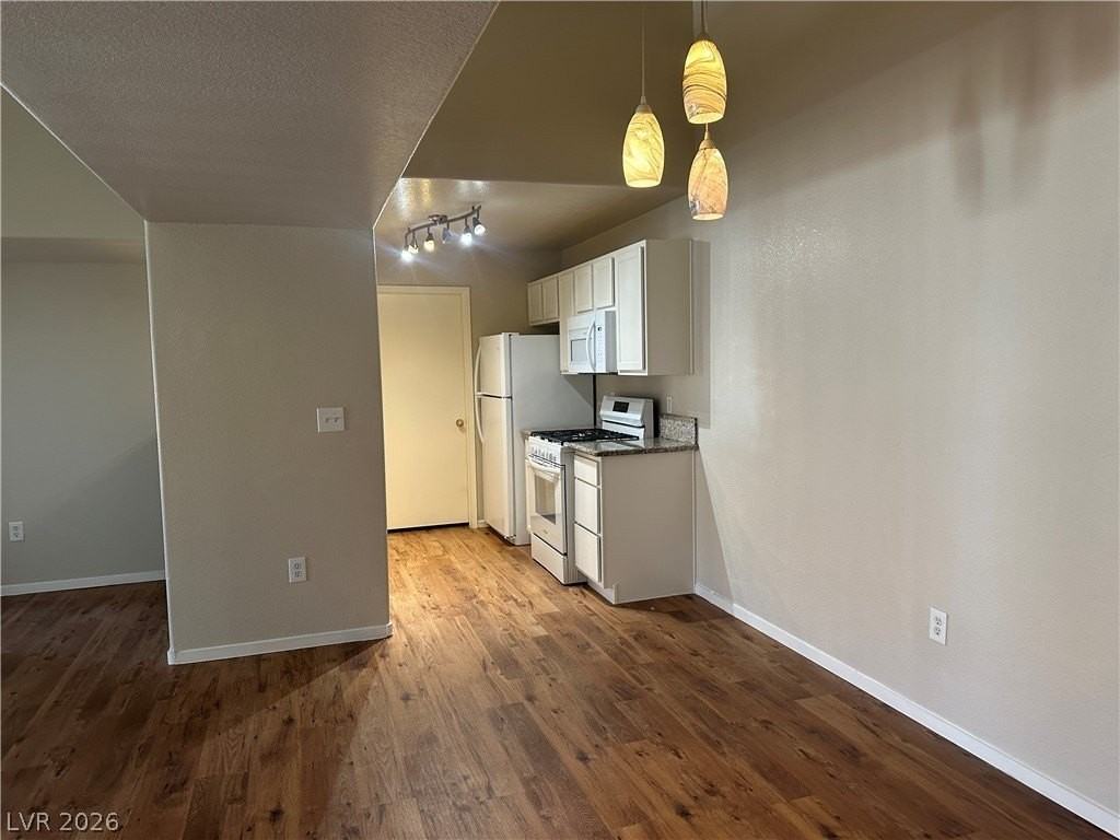 950 Seven Hills Dr #1321 - Photo 7 of 27