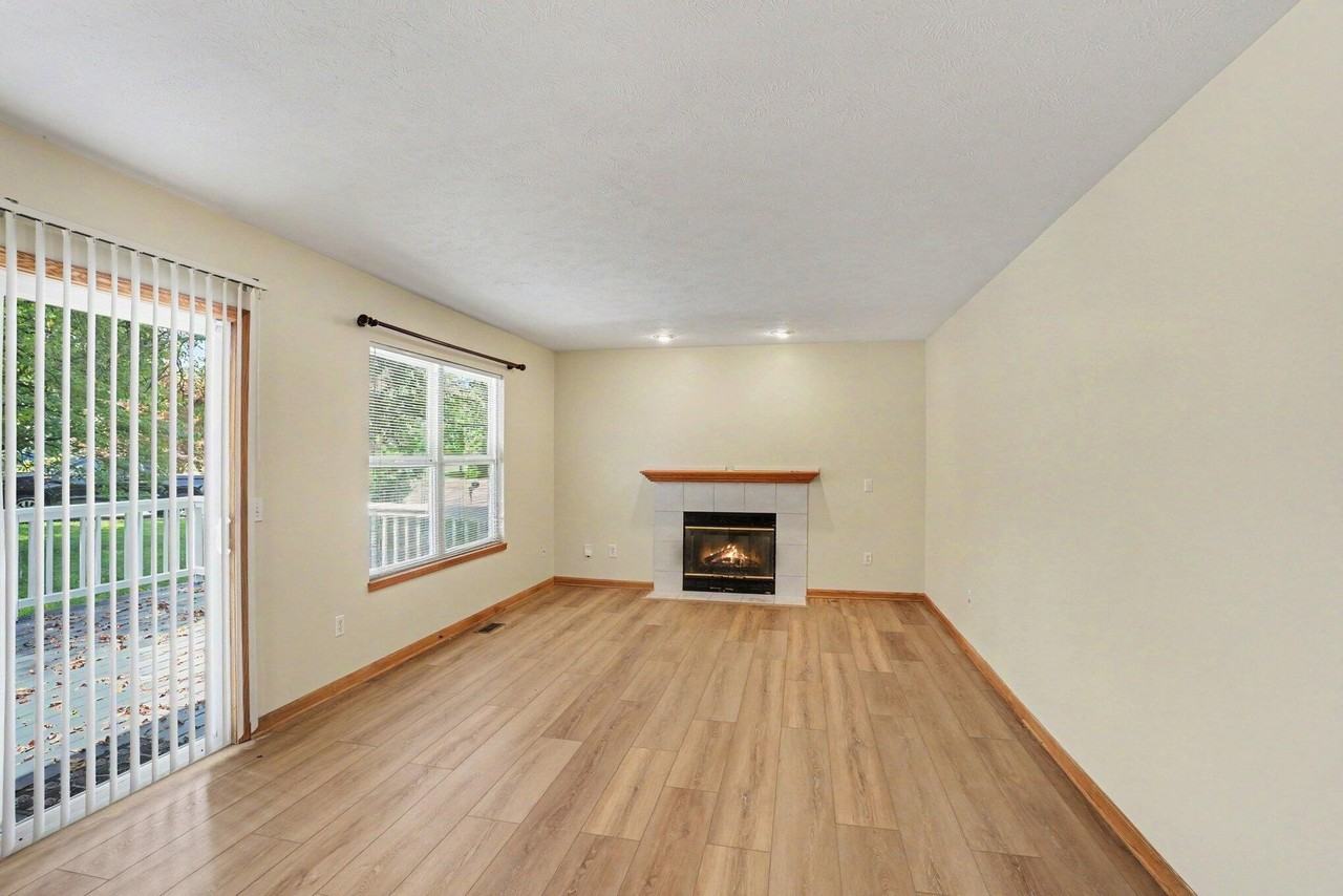 2124 Quail Run Dr - Photo 6 of 25