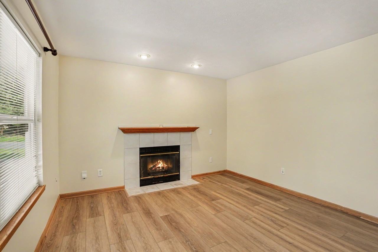 2124 Quail Run Dr - Photo 7 of 25