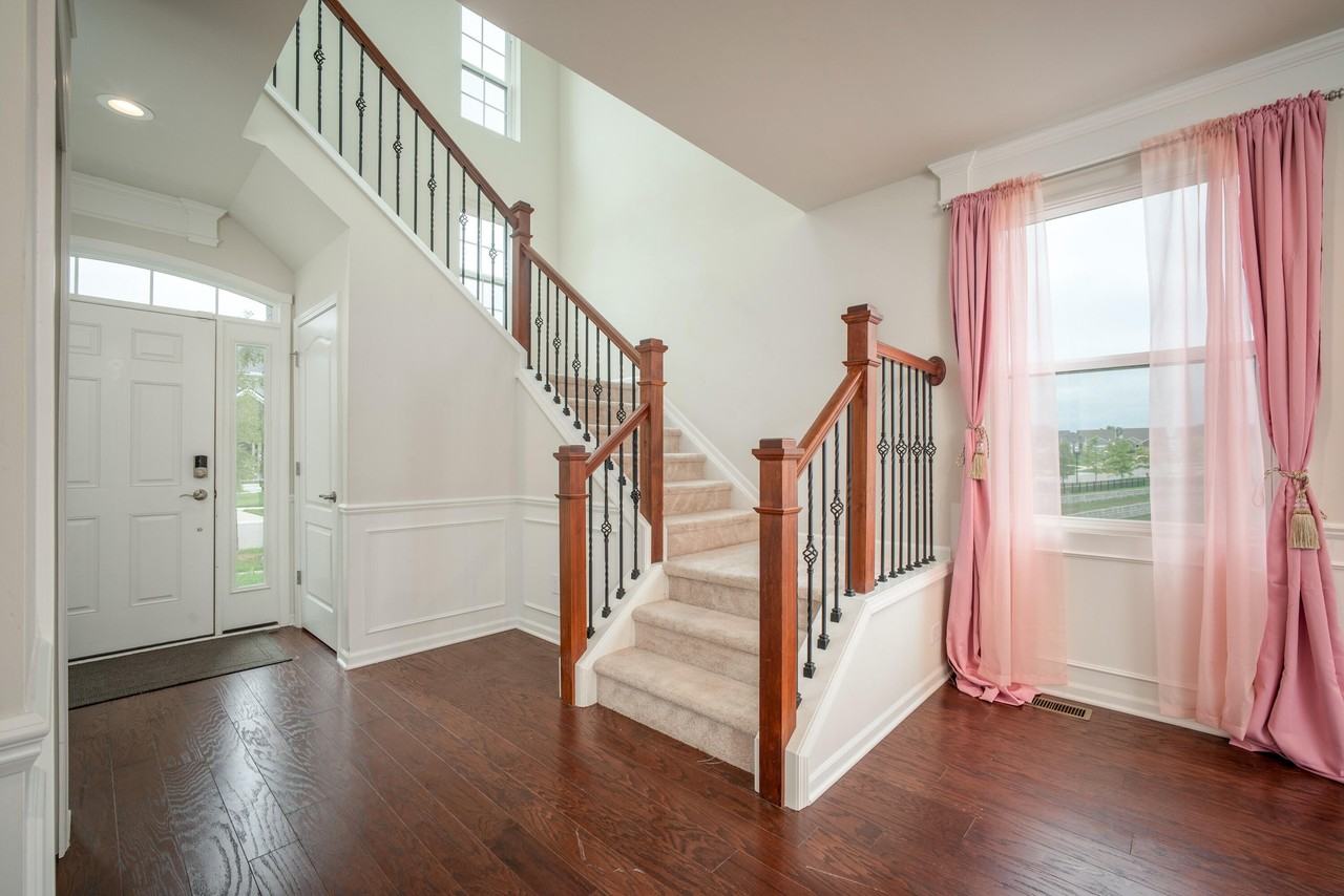 2825 Dillon Dr - Photo 3 of 41