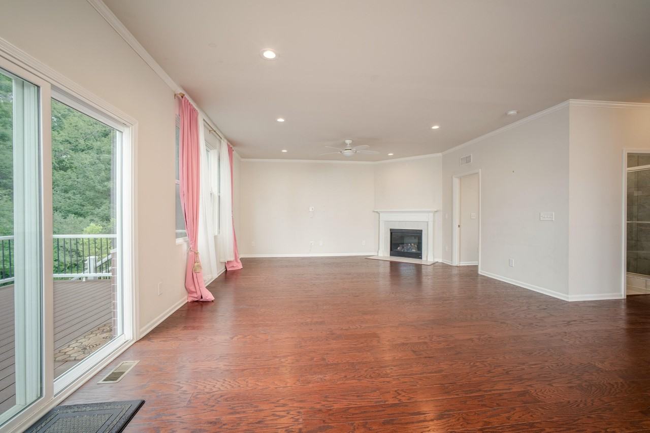 2825 Dillon Dr - Photo 6 of 41