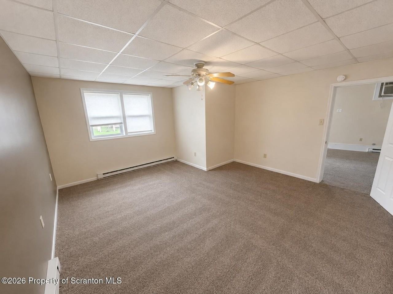 1276 Main St #B - Photo 5 of 9