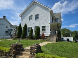 featured image of 34 Carlton Ave