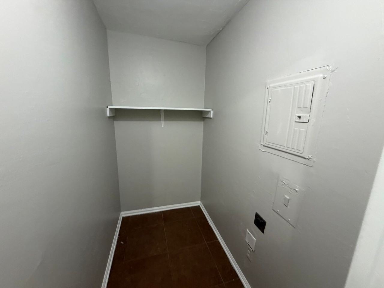 3753 Wickcliff Ln - Photo 5 of 23