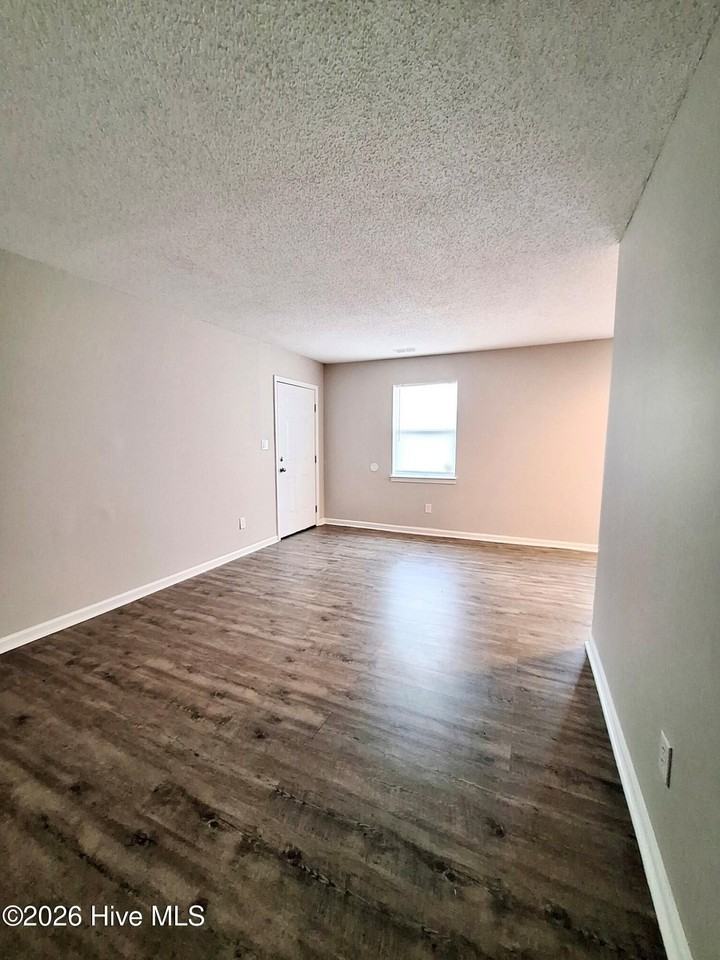 3005 Caldwell Ct #2 - Photo 2 of 6