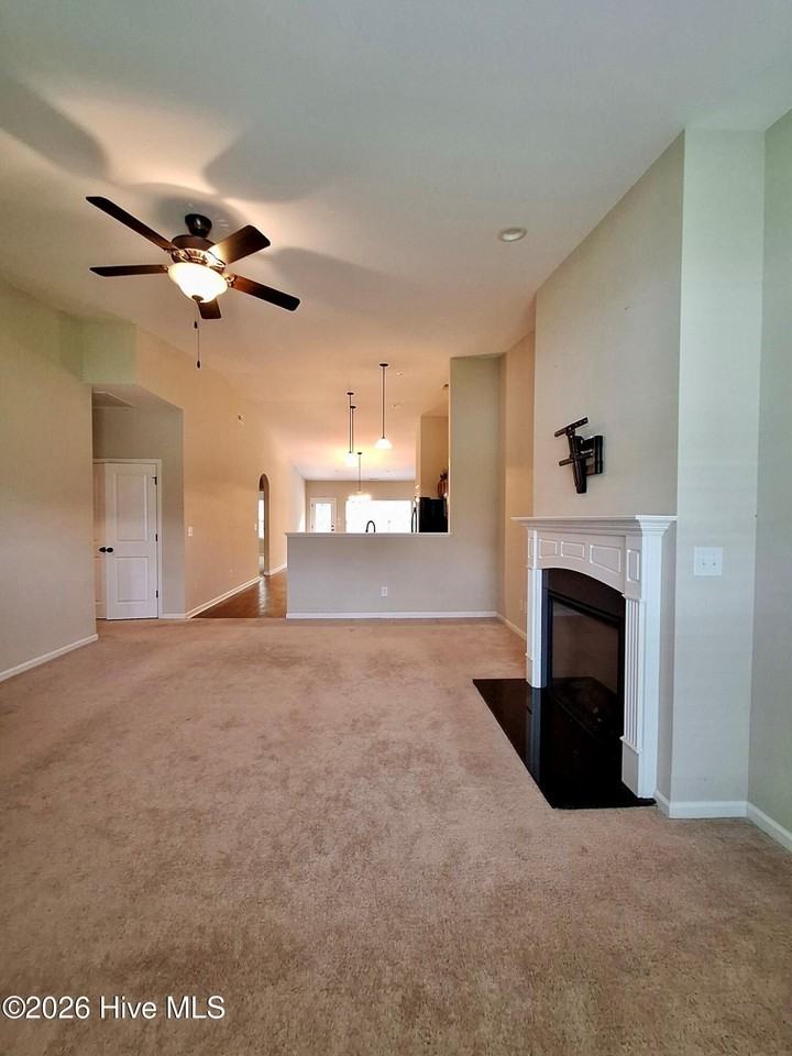 524 Kiesee Dr - Photo 4 of 13