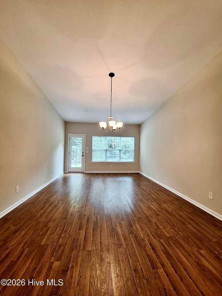 524 Kiesee Dr - Photo 7 of 13