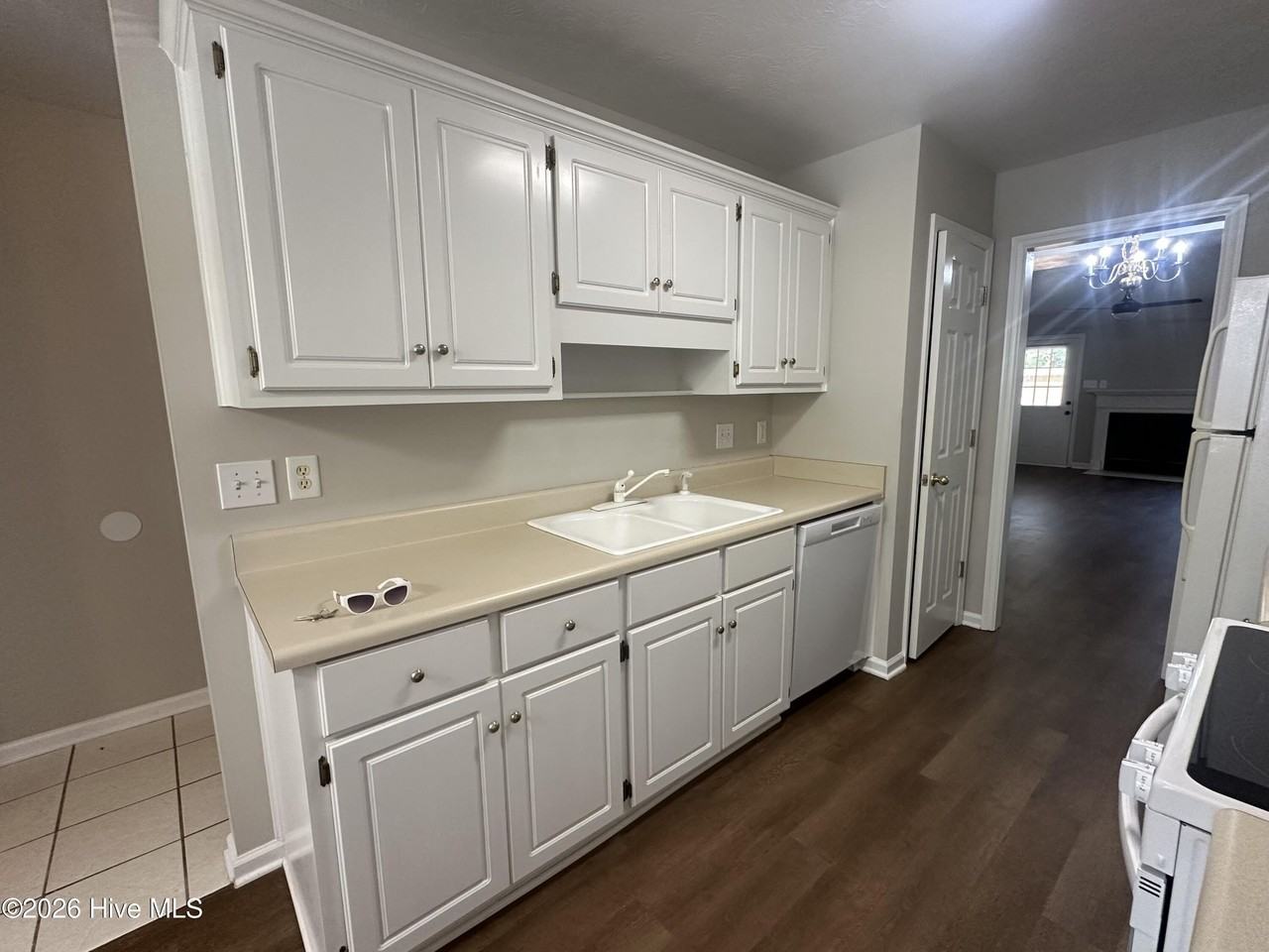 350 Crawford Mill Ln - Photo 3 of 15