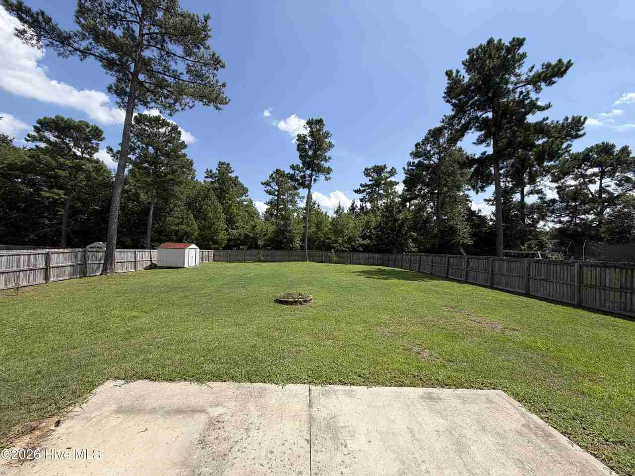 310 Emma Ct - Photo 7 of 31