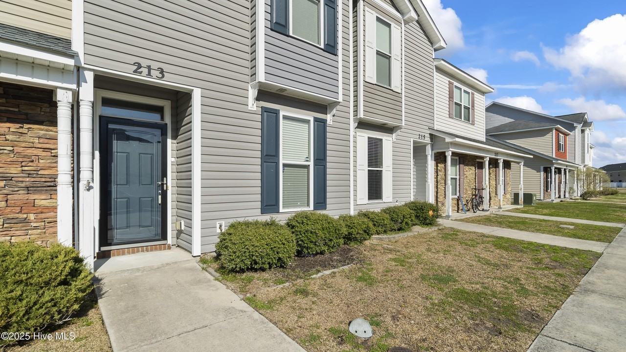 213 Glenhaven Ln - Photo 3 of 28