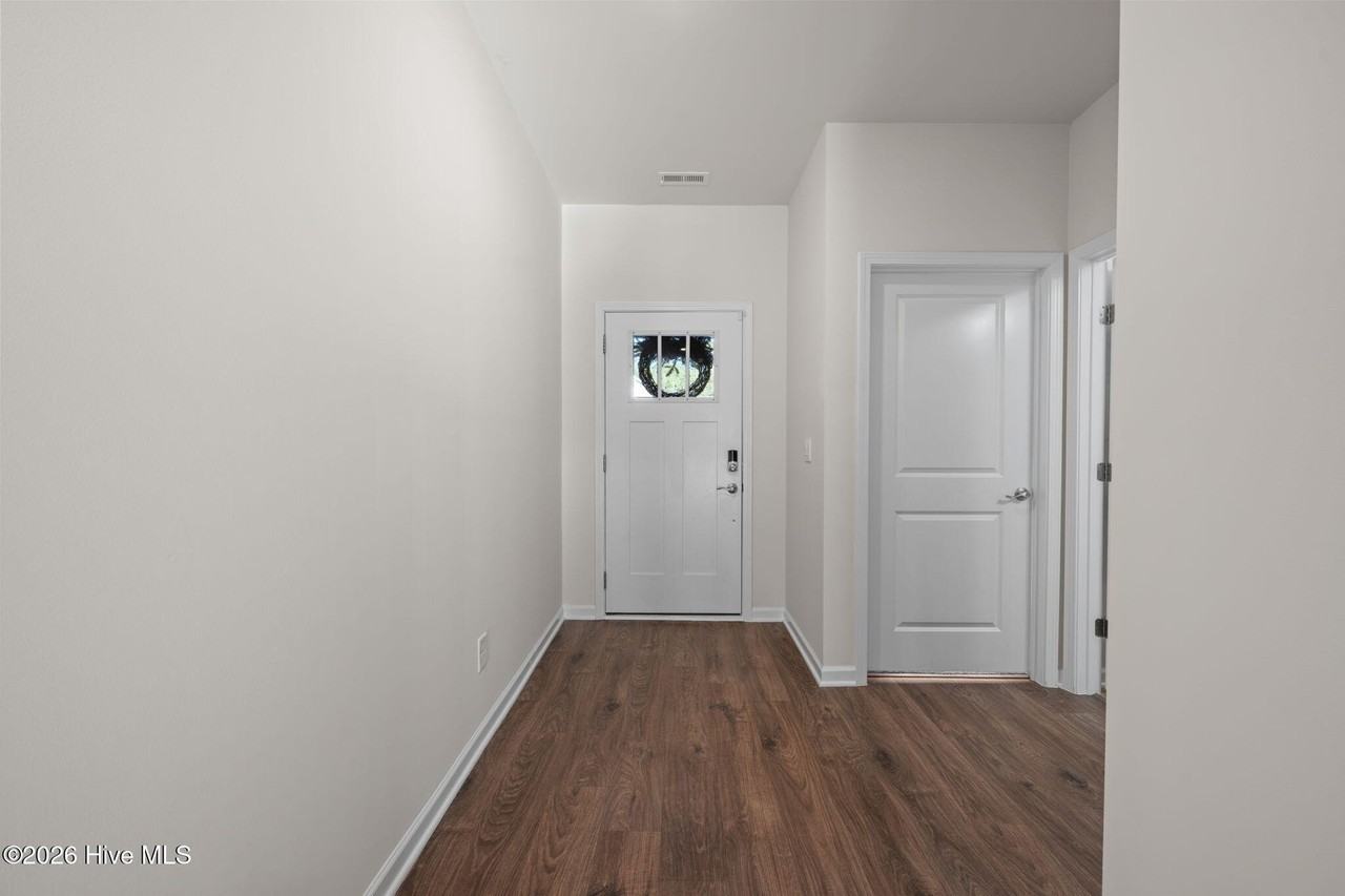 5016 Cinnamon Run - Photo 5 of 44