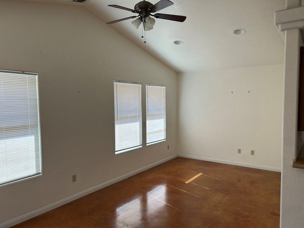 486 Bridal Path - Photo 4 of 19