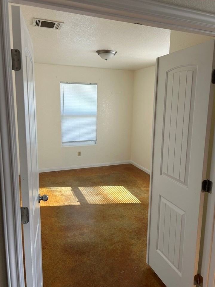 486 Bridal Path - Photo 6 of 19