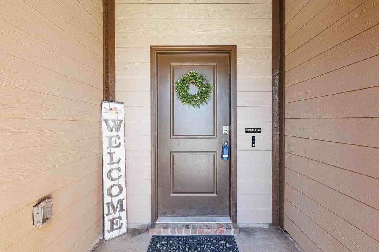 10510 Atlanta Ave - Photo 2 of 34