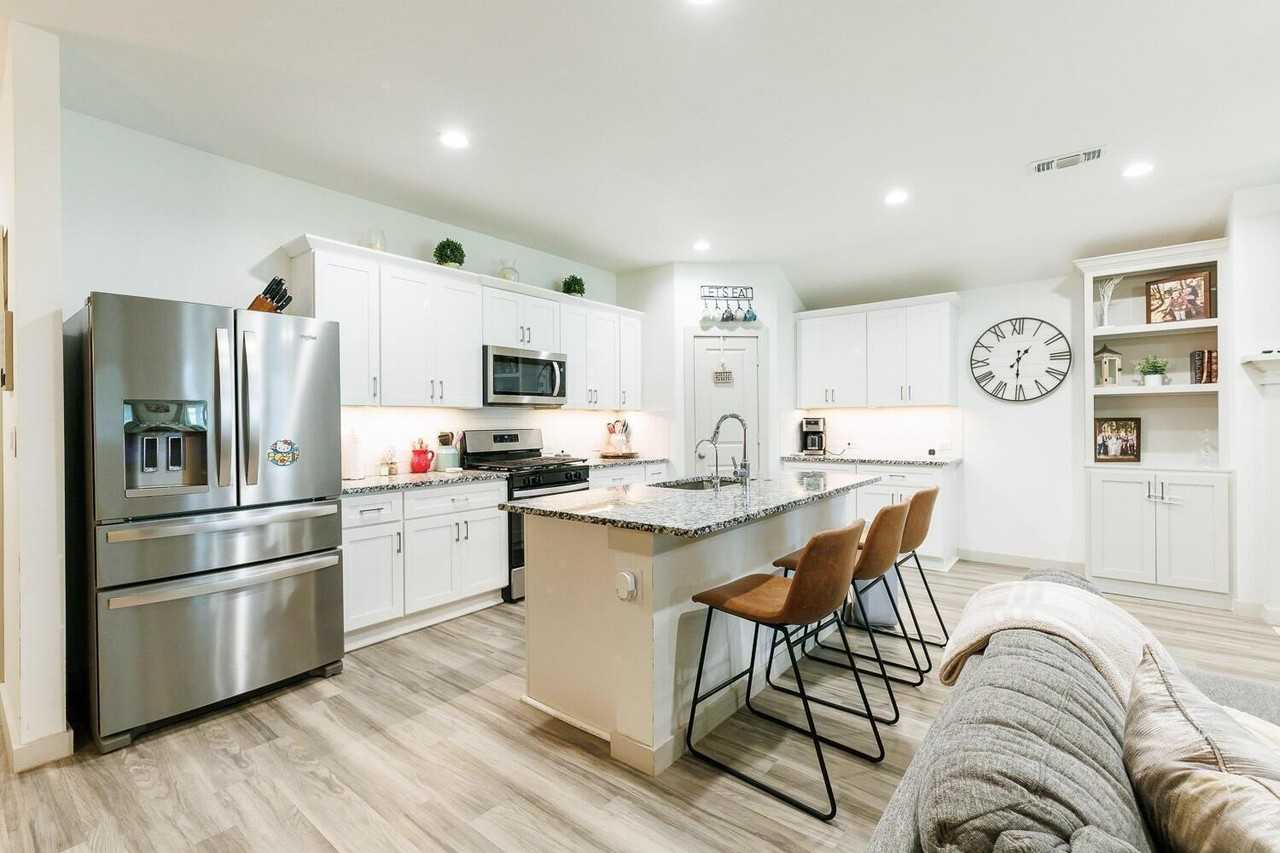 10510 Atlanta Ave - Photo 7 of 34