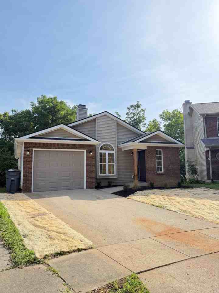 3309 Squire Creek Way - Photo 2 of 26
