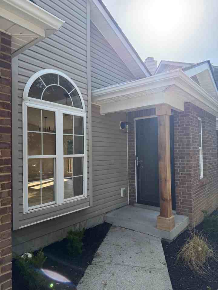 3309 Squire Creek Way - Photo 3 of 26