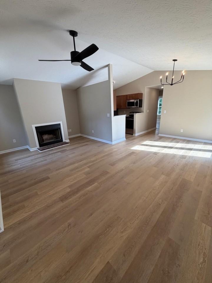 3309 Squire Creek Way - Photo 4 of 26