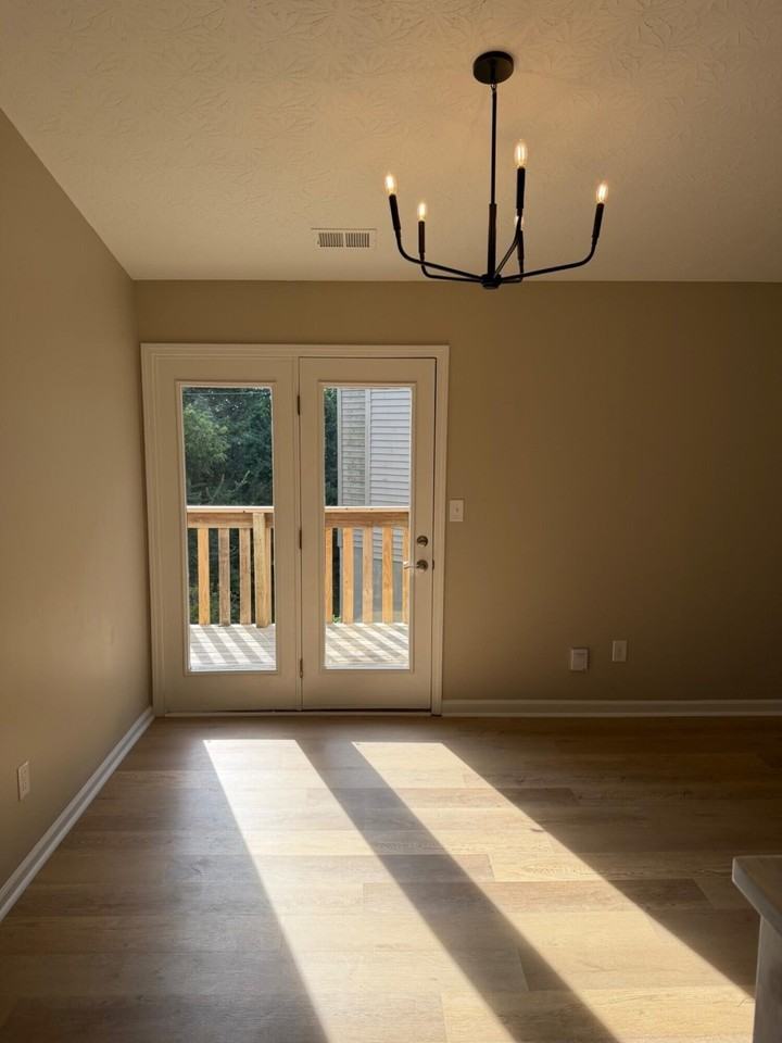 3309 Squire Creek Way - Photo 6 of 26