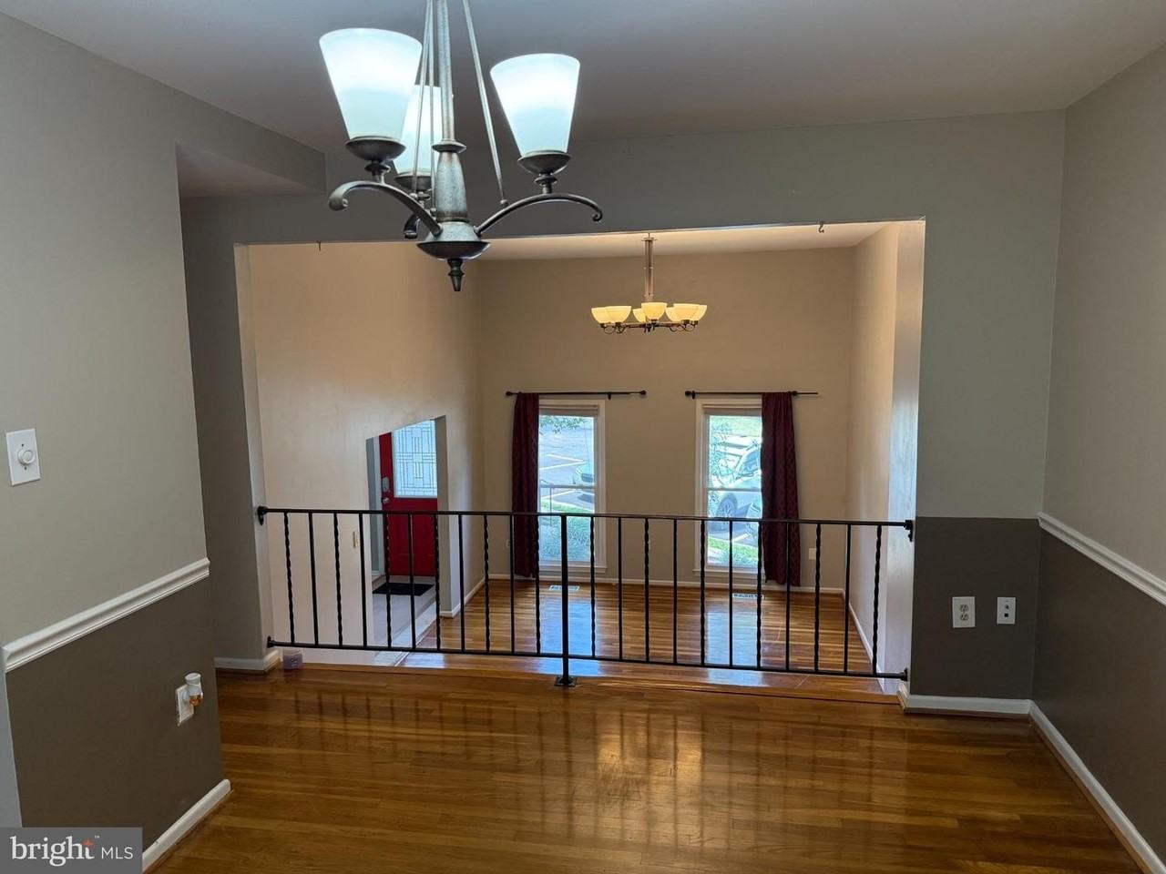 553 Monet Dr - Photo 6 of 37