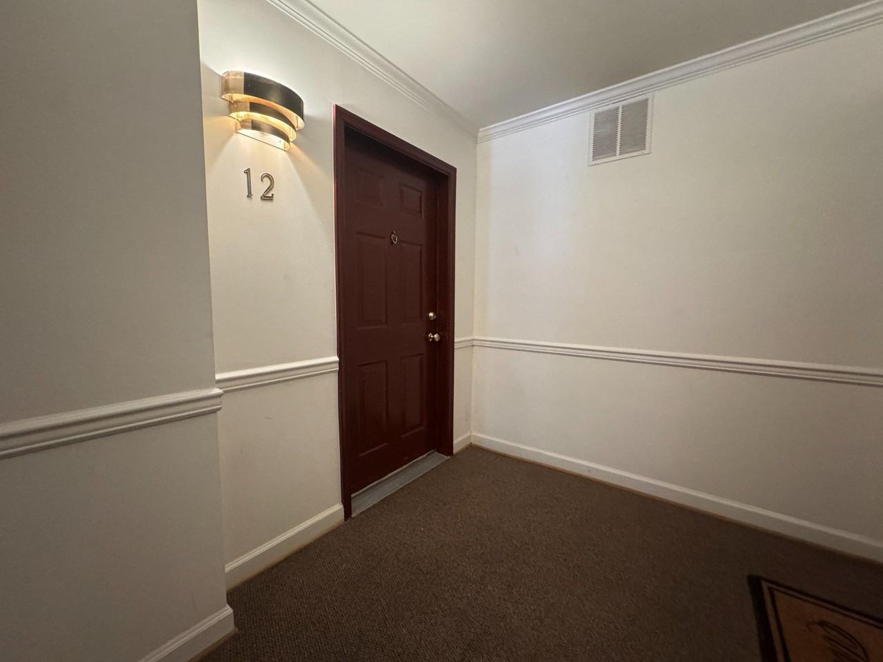 13613 Sir Thomas Way - Photo 2 of 18