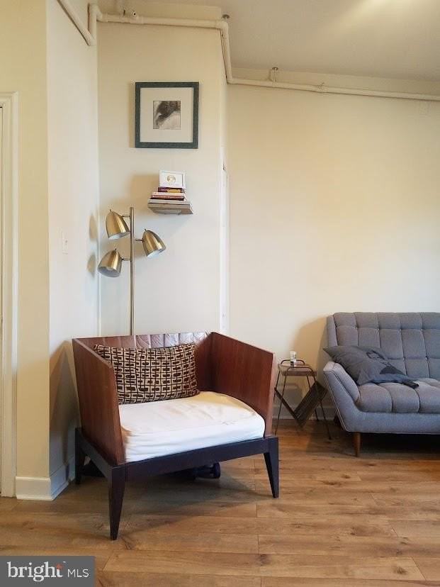 319 Market St - Photo 5 of 19