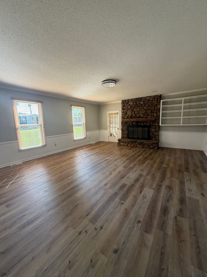 27 Leewood Cv - Photo 2 of 9
