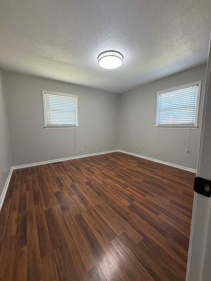 27 Leewood Cv - Photo 6 of 9