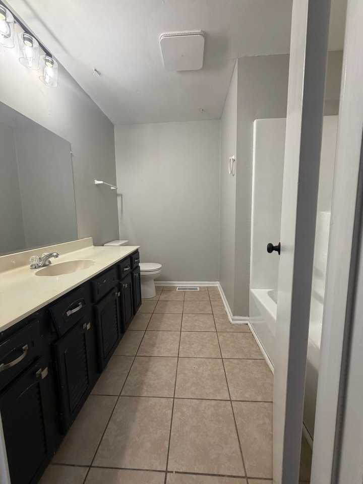 27 Leewood Cv - Photo 7 of 9