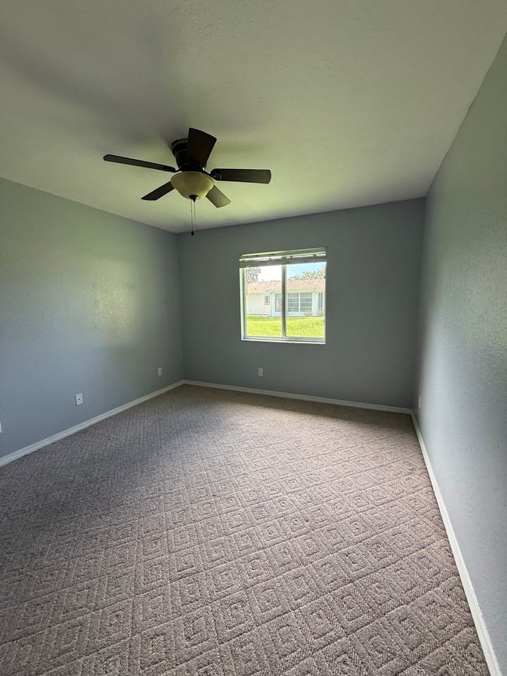 6114 Sw 104th St - Photo 4 of 12