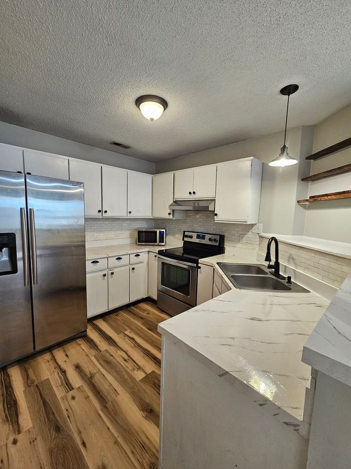 112 Basswood Ct - Photo 7 of 16