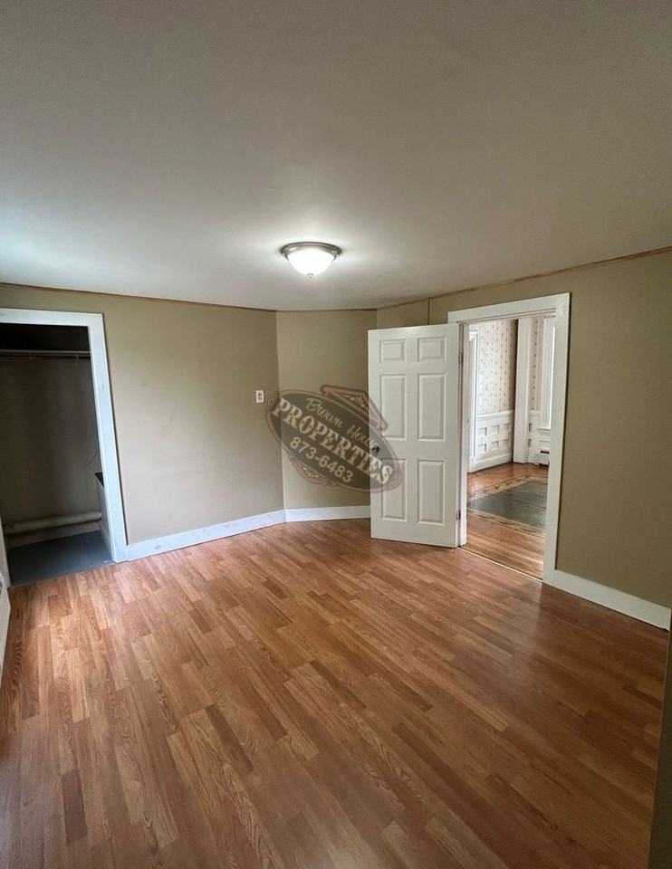 7 Park Pl - Photo 2 of 22