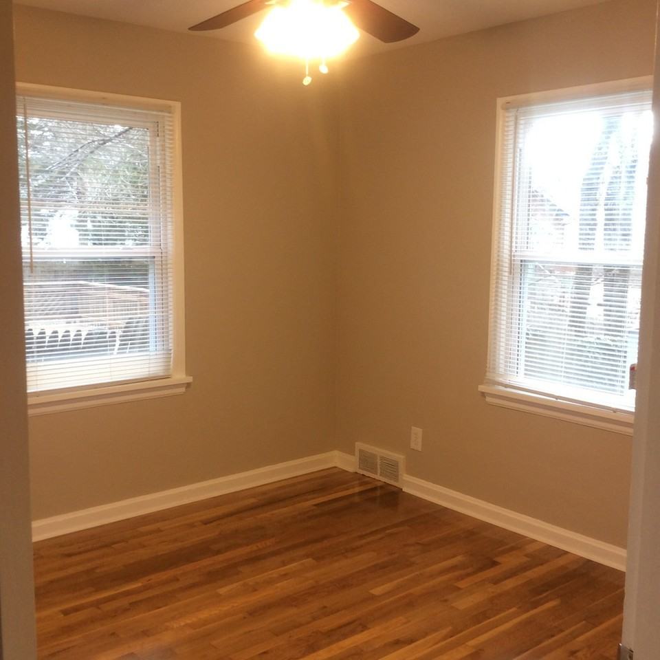 1041 Willmann Ct - Photo 3 of 10