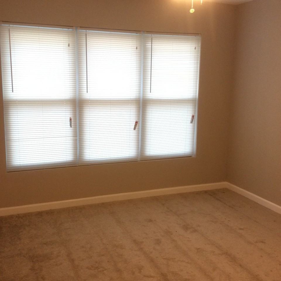 1041 Willmann Ct - Photo 6 of 10
