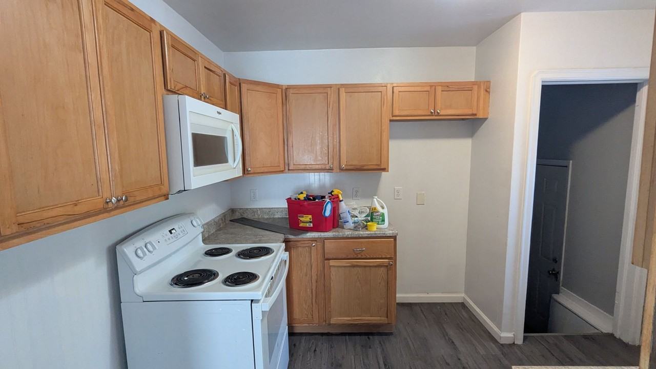 1720 Logan Ave - Photo 3 of 12